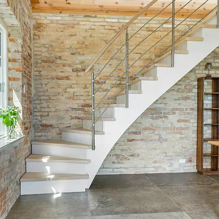 Restored By Mon's White Cliffs Damsholte